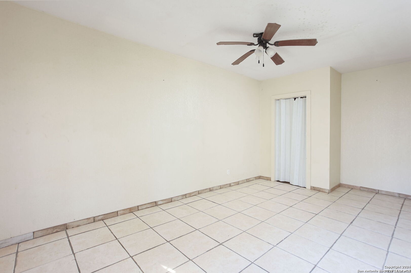 620 County Road 6846 Lytle TX 78052