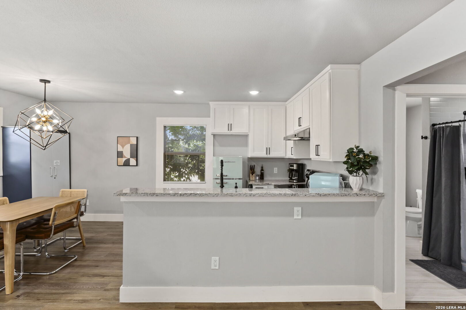 1917 W Huisache Avenue San Antonio TX 78201