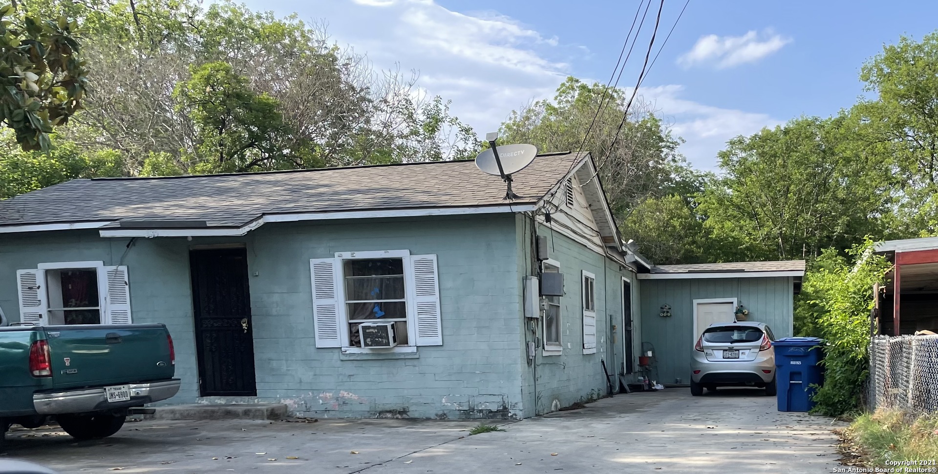 335 W Sayers Avenue San Antonio TX 78214