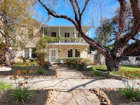 225 E Lullwood Avenue San Antonio TX 78212
