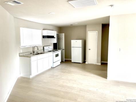 715 New Laredo Highway San Antonio TX 78211