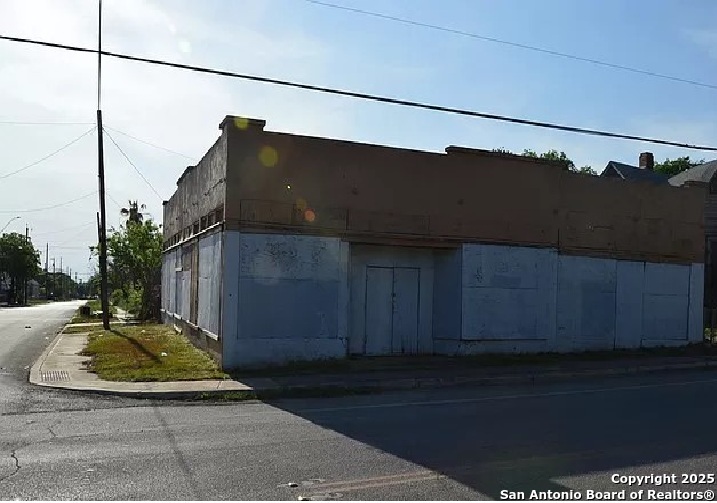 529 Pine San Antonio TX 78203