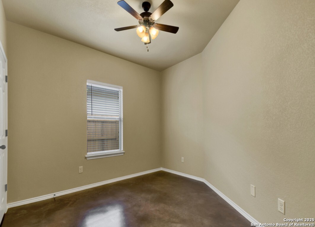 9211 Canyon Converse TX 78109