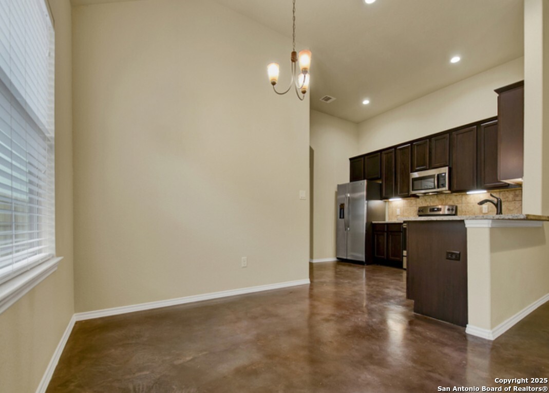 9211 Canyon Converse TX 78109