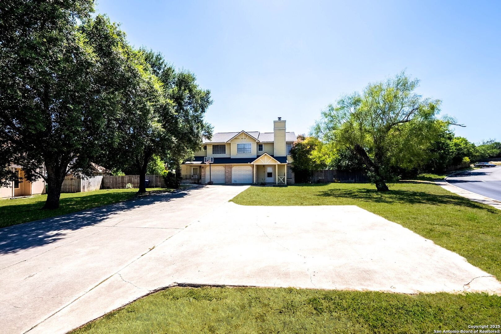 7233 Coral Springs San Antonio TX 78250