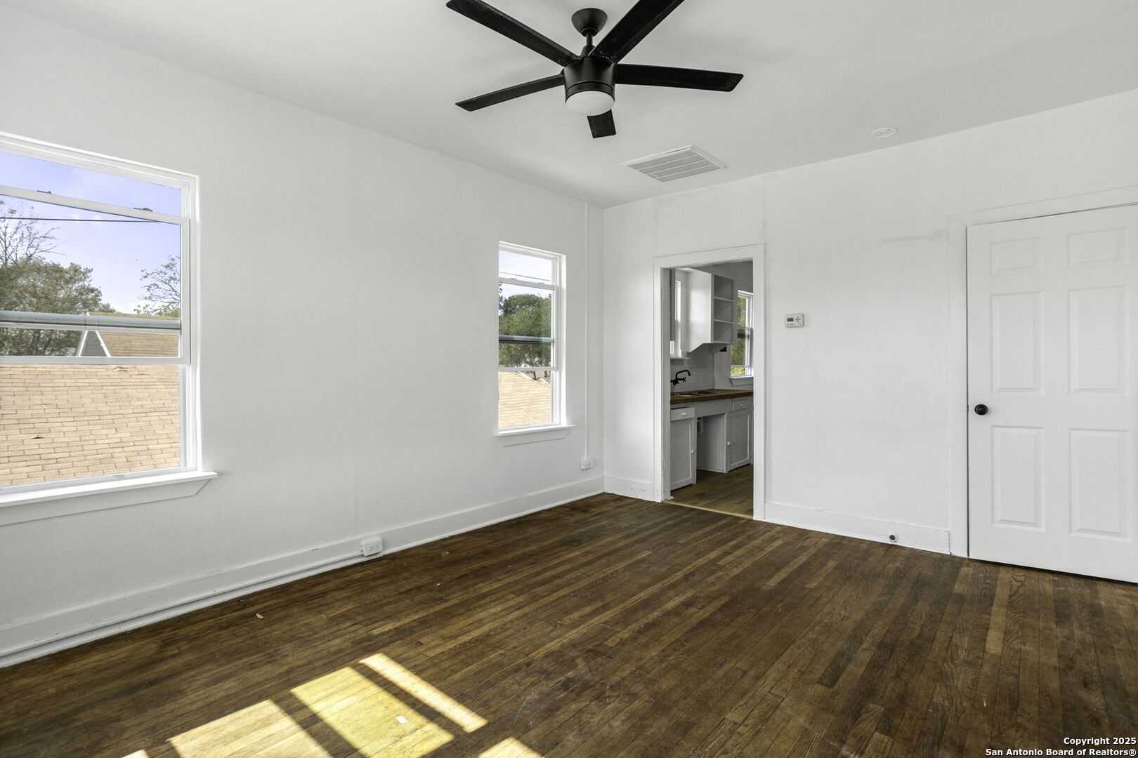 2011 Cincinnati Avenue San Antonio TX 78228