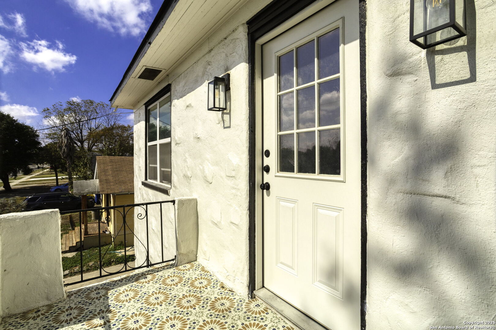 2011 Cincinnati Avenue San Antonio TX 78228