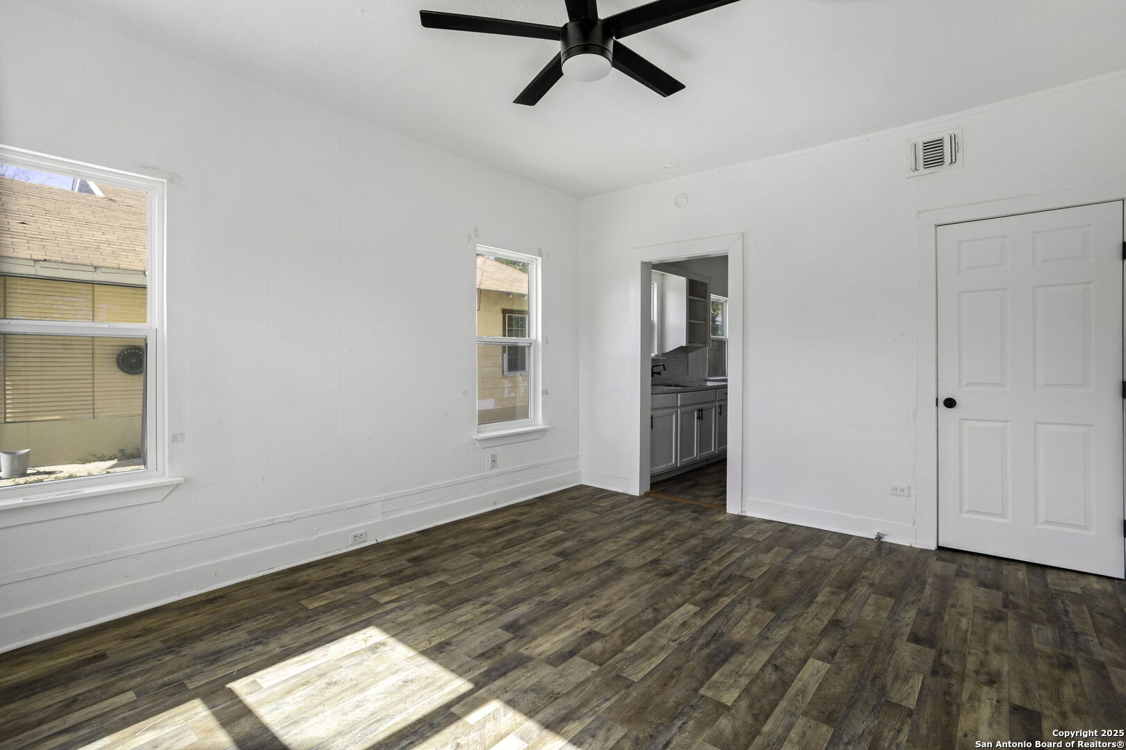 2011 Cincinnati Avenue San Antonio TX 78228