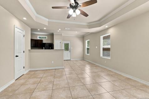 6950 Lakeview Drive San Antonio TX 78244