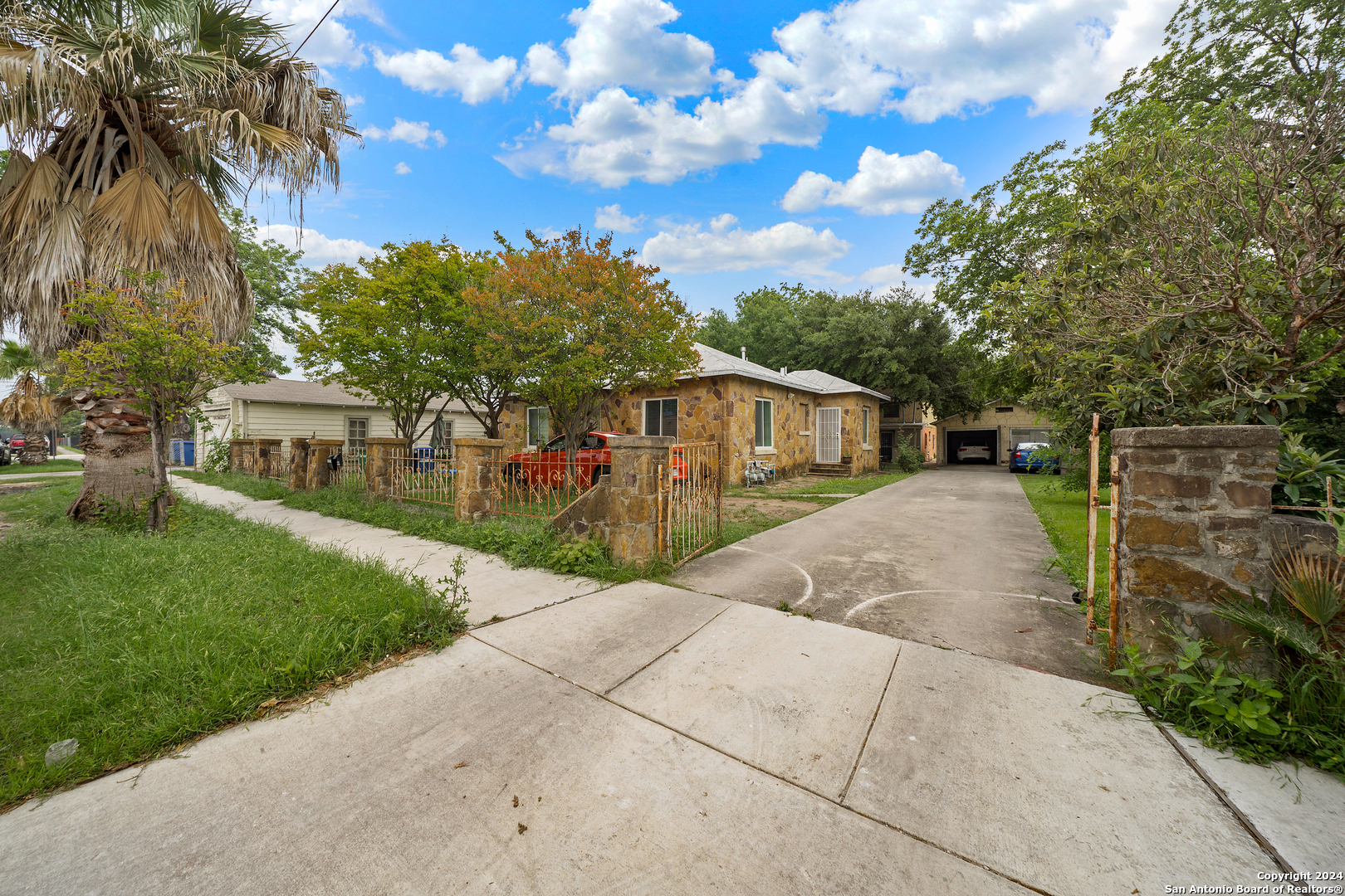 510 S Chupaderas Street San Antonio TX 78207