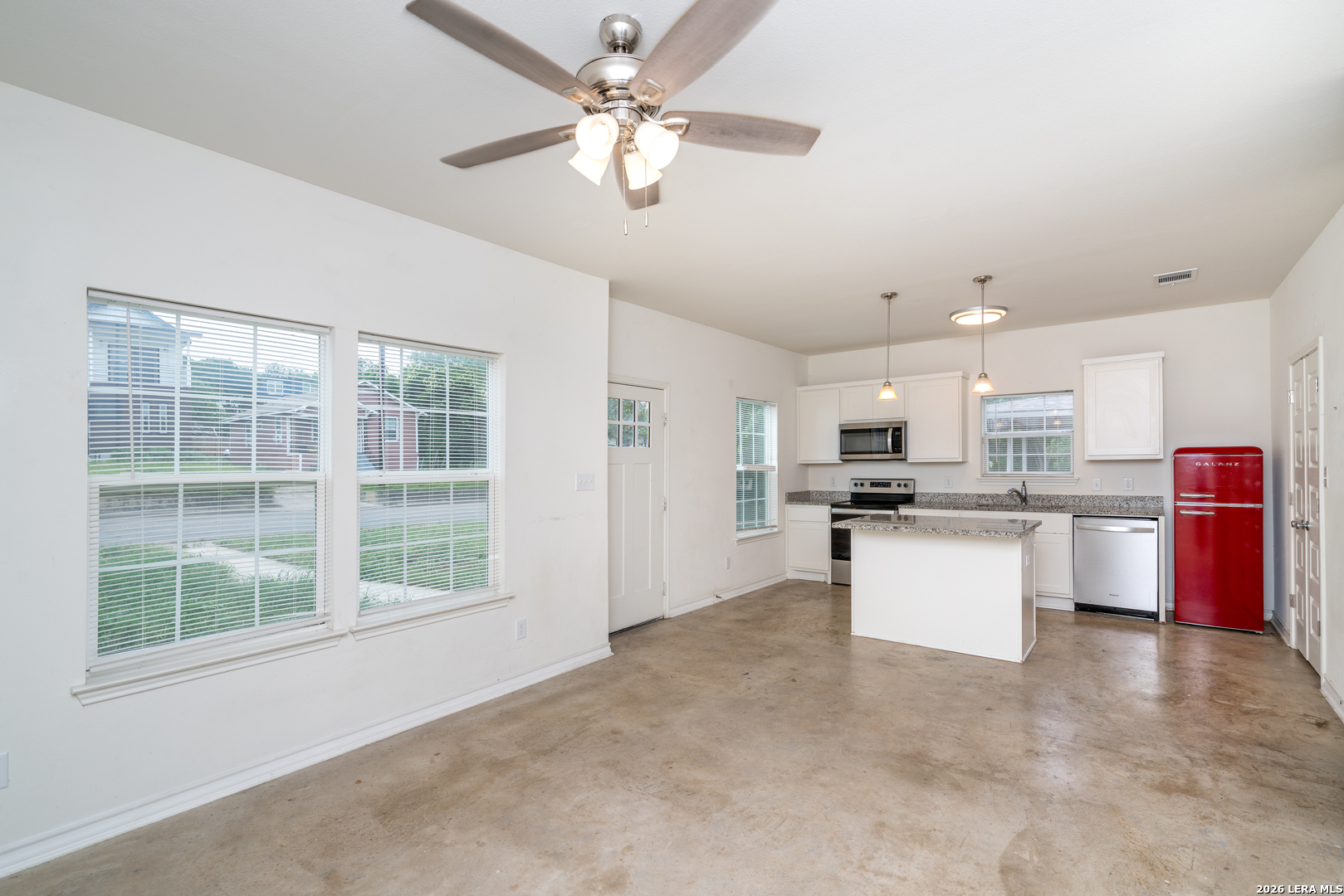 2639 E Commerce Street San Antonio TX 78203