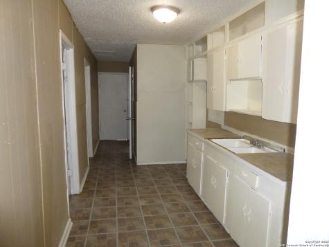 1222 Gardina San Antonio TX 78201