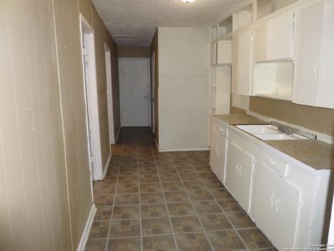 1222 Gardina San Antonio TX 78201