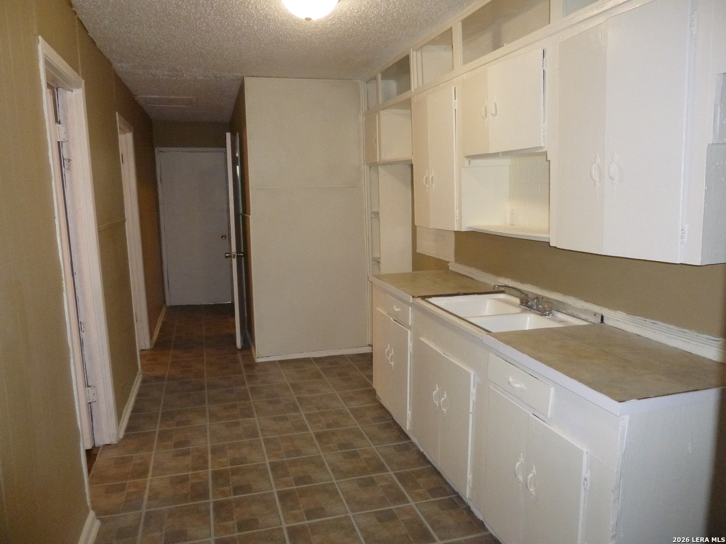 1222 Gardina San Antonio TX 78201
