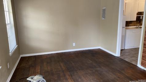 1222 Gardina San Antonio TX 78201