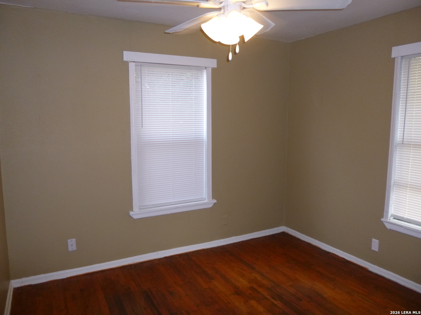 1222 Gardina San Antonio TX 78201