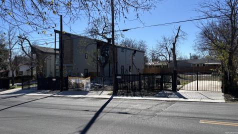 1222 Gardina San Antonio TX 78201