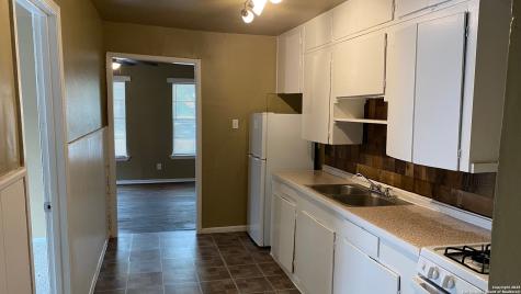 1222 Gardina San Antonio TX 78201
