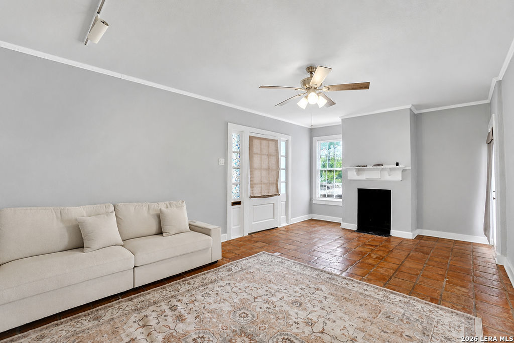 406 E Mulberry San Antonio TX 78212
