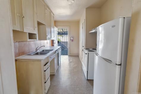 704 N Washington Street Beeville TX 78102