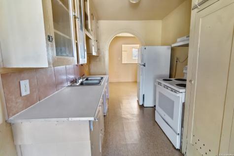704 N Washington Street Beeville TX 78102