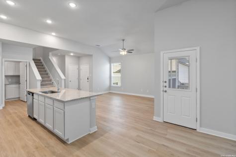 428 Cross Barn Buda TX 78610