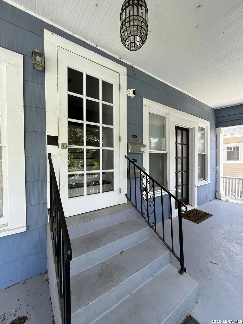 141 E Woodlawn Avenue San Antonio TX 78212