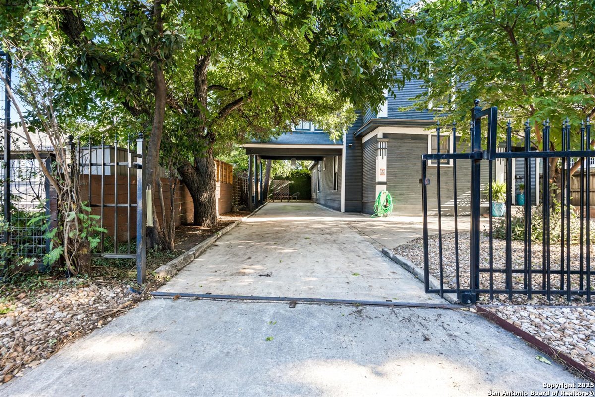 210 Wilkens Avenue San Antonio TX 78210