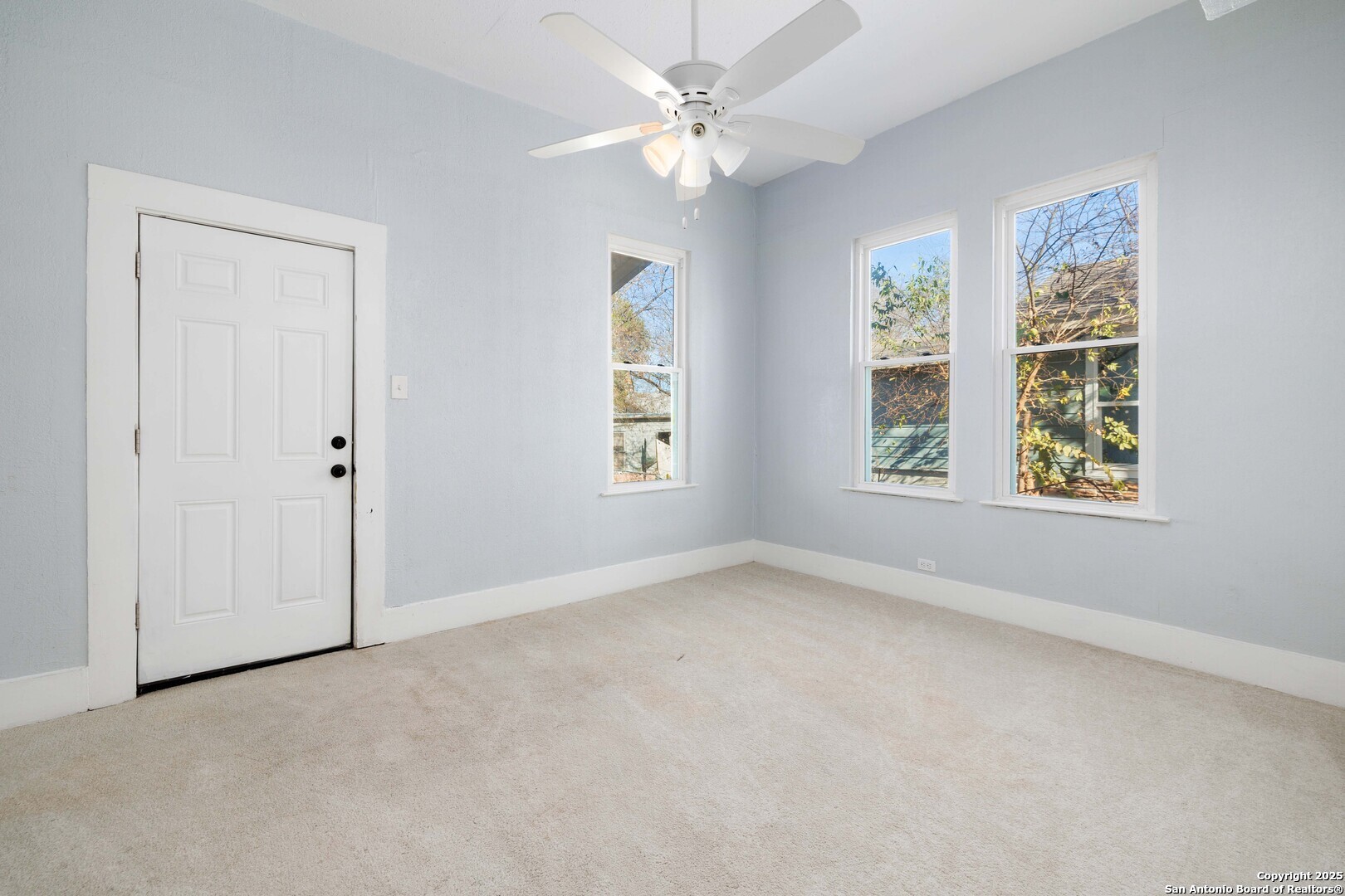 109 Blue Bonnet San Antonio TX 78202