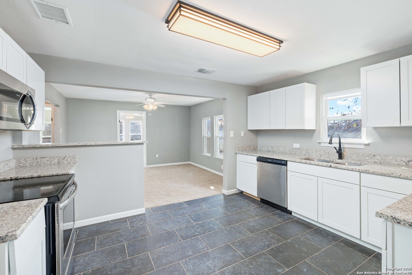 109 Blue Bonnet San Antonio TX 78202