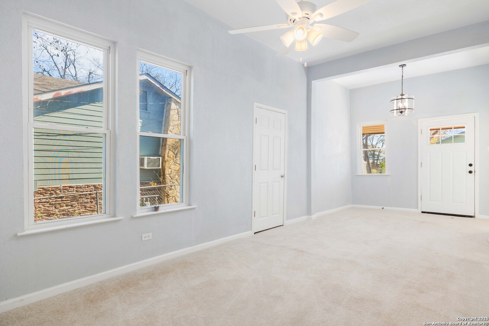 109 Blue Bonnet San Antonio TX 78202