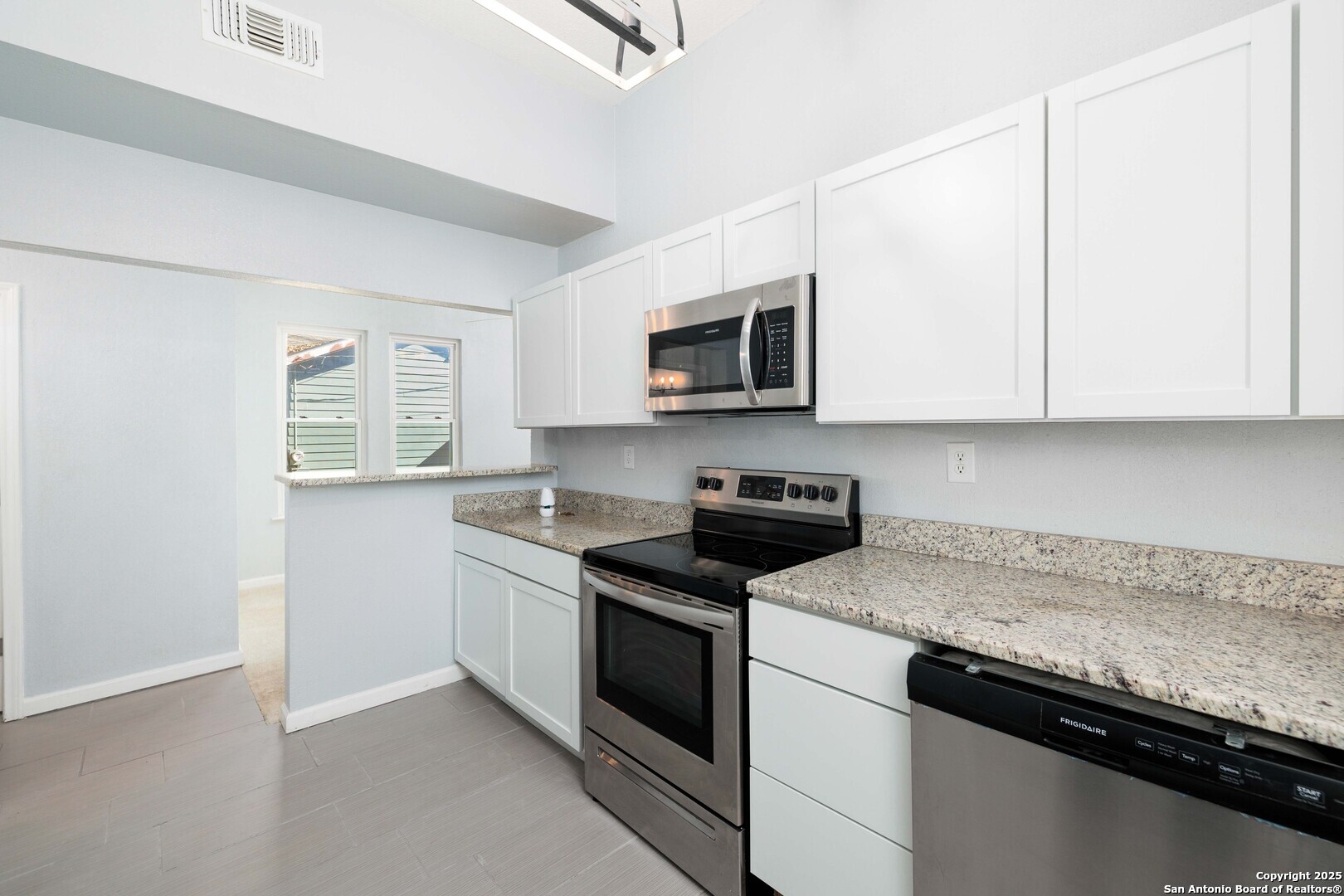 109 Blue Bonnet San Antonio TX 78202