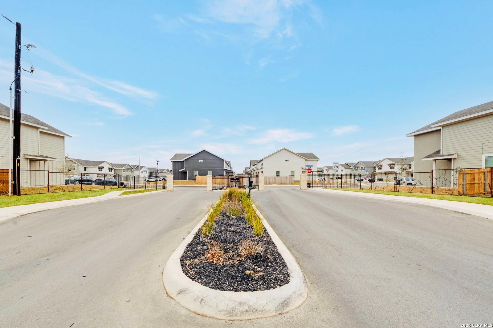 2527 Lynwood Bend San Antonio TX 78245