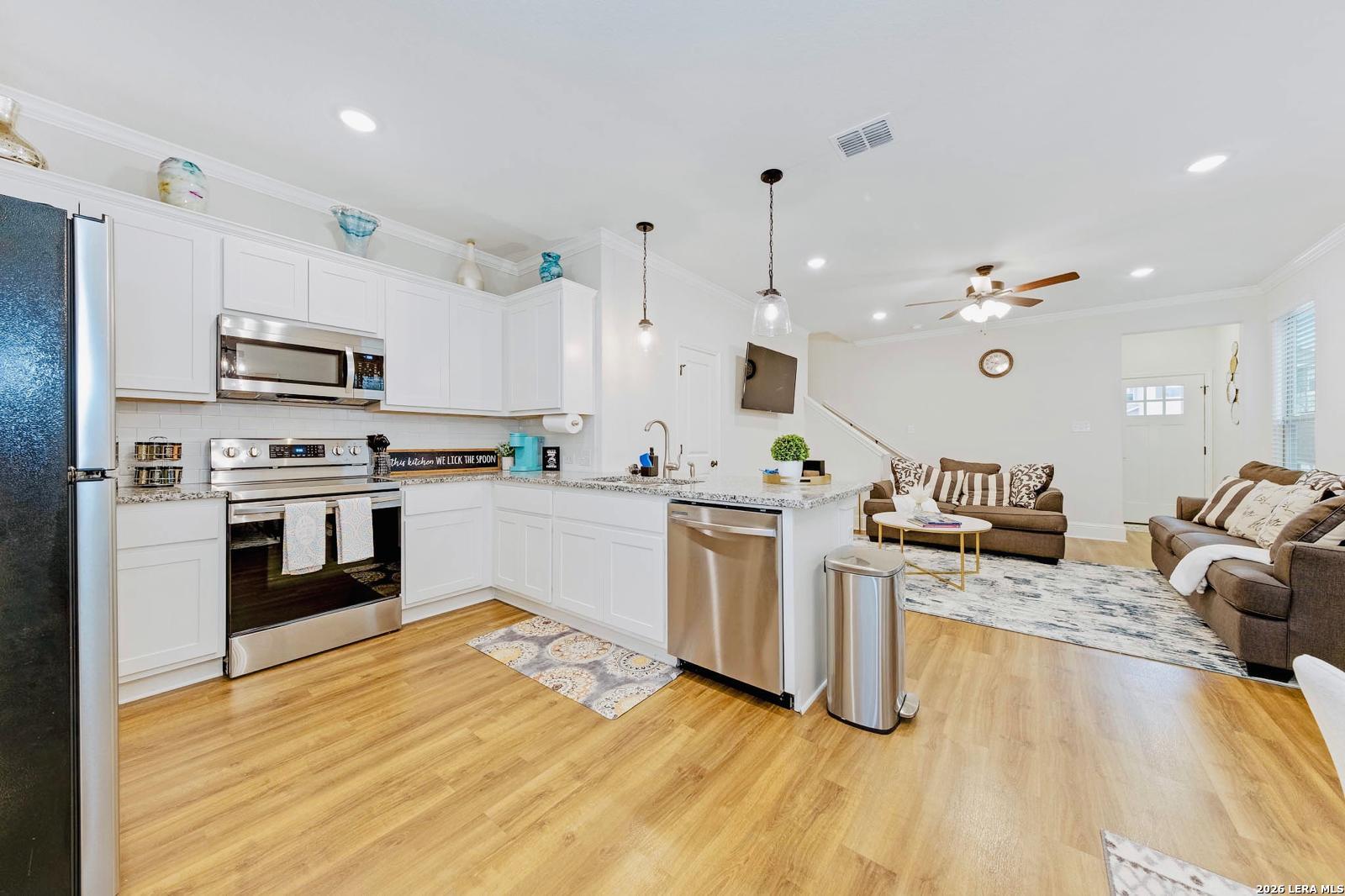 2527 Lynwood Bend San Antonio TX 78245