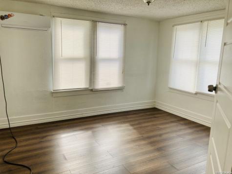 1108 Fresno San Antonio TX 78201