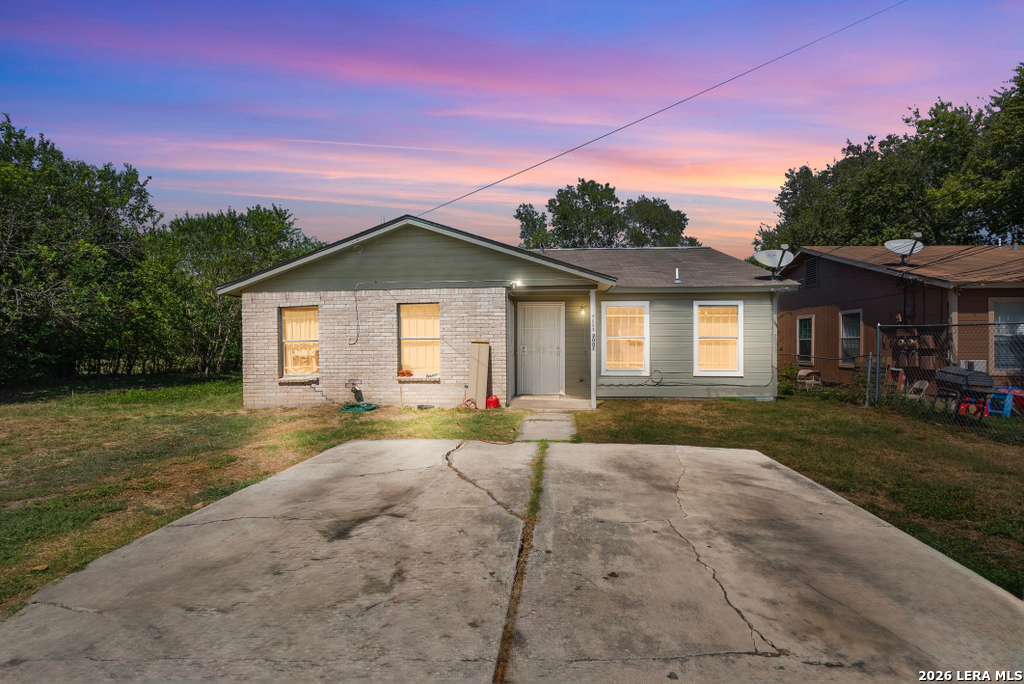 2007 E Drexel Avenue San Antonio TX 78210