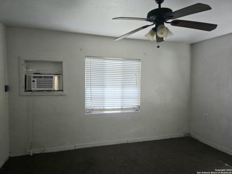 122 Roesler San Antonio TX 78220