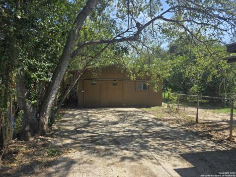 122 Roesler San Antonio TX 78220