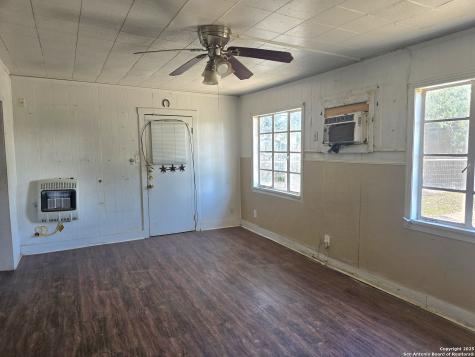 122 Roesler San Antonio TX 78220