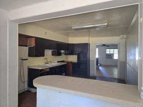 122 Roesler San Antonio TX 78220