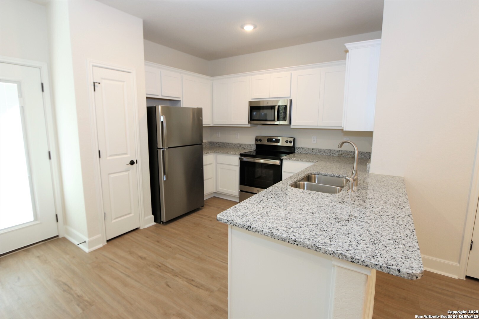 10310 Lynwood Village San Antonio TX 78245