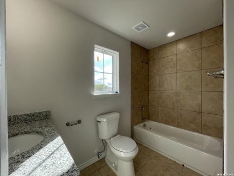 7311 Colina Way Converse TX 78109