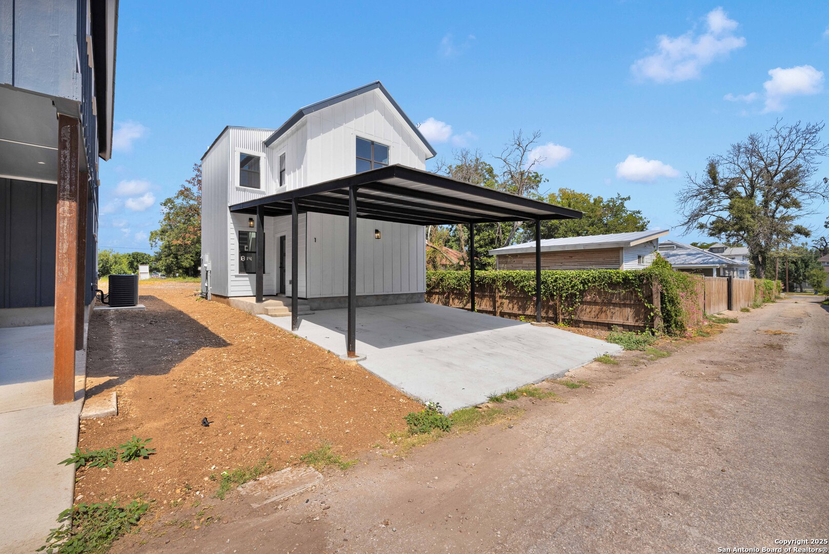 814 N Olive San Antonio TX 78202