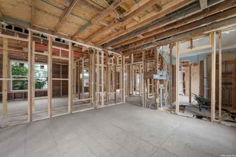 207 Cornell Avenue San Antonio TX 78201
