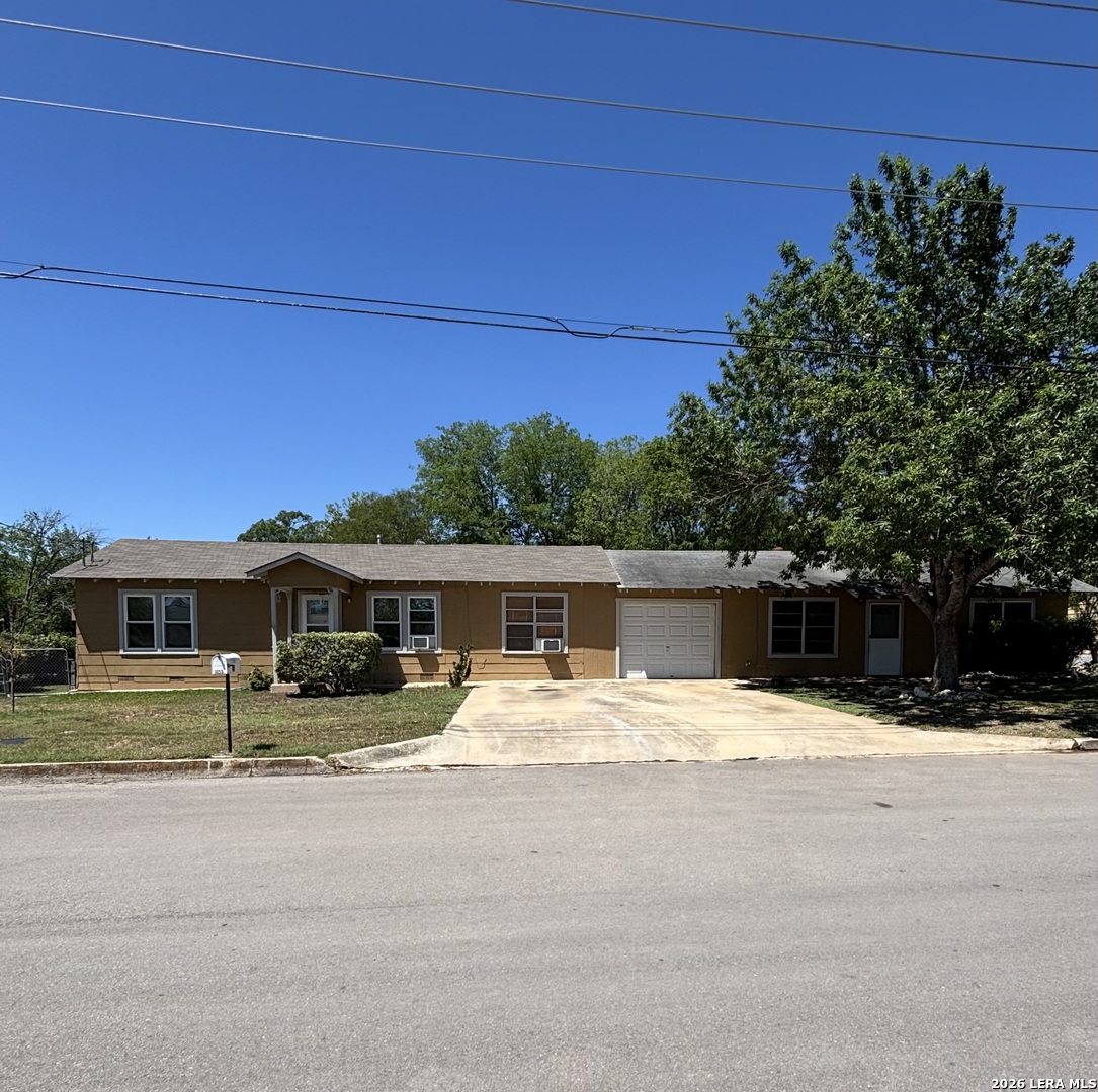 1055 / 1057 Dunlap Drive New Braunfels TX 78130