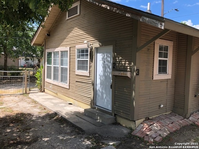 102 Bailey Avenue San Antonio TX 78210