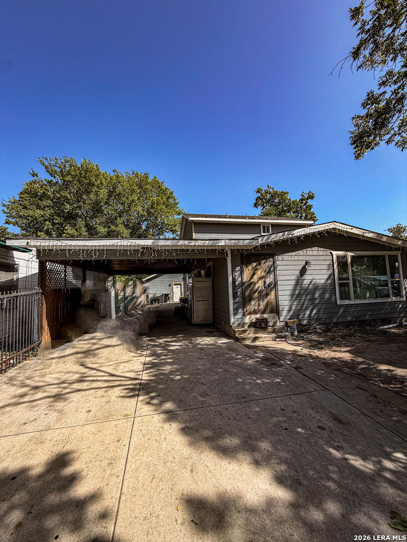 227 Shrine San Antonio TX 78221