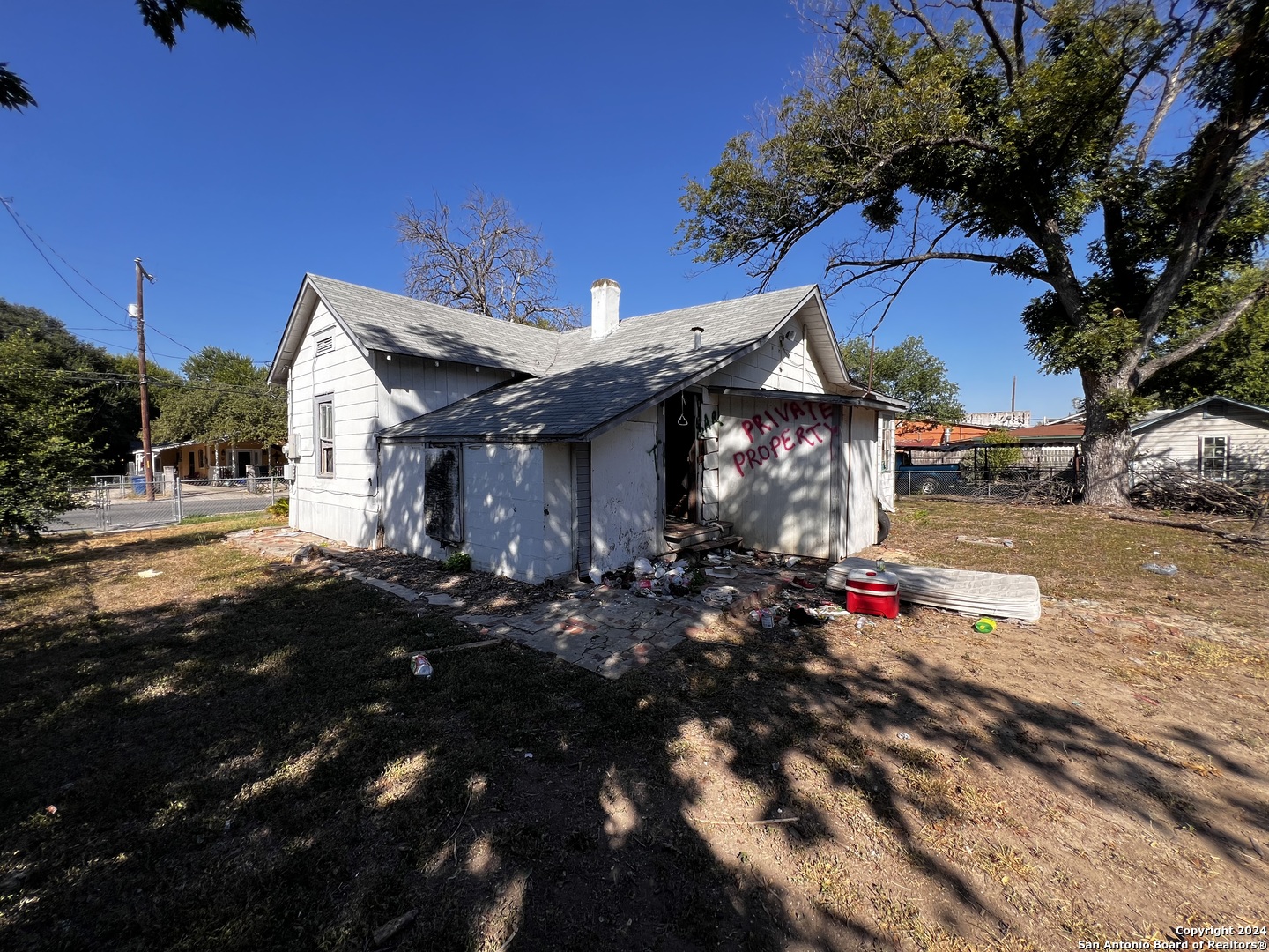 1230 Saltillo Street San Antonio TX 78207