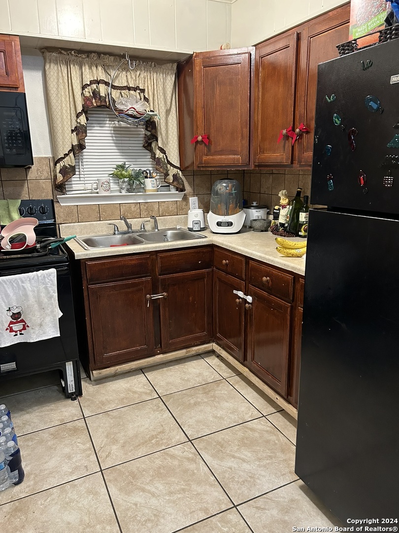 228 W Ansley Boulevard San Antonio TX 78221