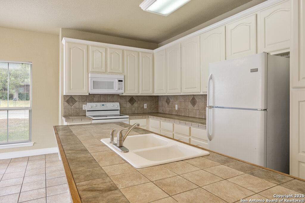 3049 Pine Valley New Braunfels TX 78130